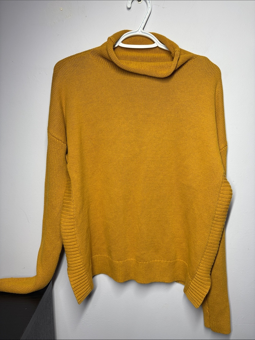 Tahari Relaxed Mustard Turtleneck Knit Sweater